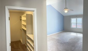693 Elmwood Pt, Aurora, OH 44202