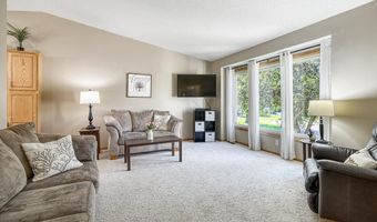 1443 Mckinley Ct, Anoka, MN 55303