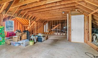 10 Greenwood Pl, Middletown, NJ 07748