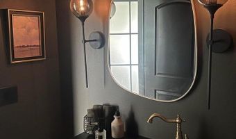 811 S Ibis St, Aberdeen, SD 57401