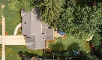 24 Huxley Dr, Amherst, NY 14226