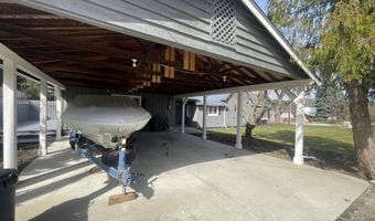 7042 Oak St, Bonners Ferry, ID 83805