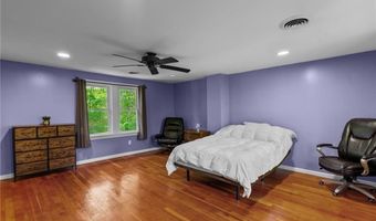 31 Brookside Dr, North Smithfield, RI 02896
