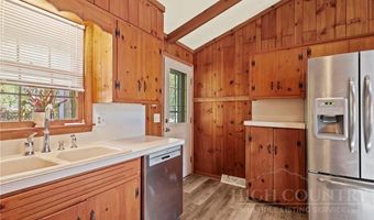 455 Boulder Gardens Rd, Banner Elk, NC 28604
