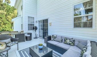 7 Ruth Ct, Absecon, NJ 08201