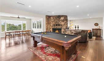 735 Del Valle Dr, Fallbrook, CA 92028