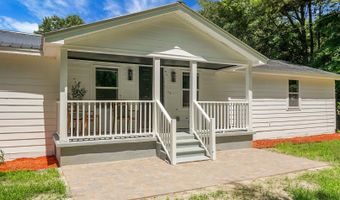 1393 Harristown Rd, Bonneau, SC 29431