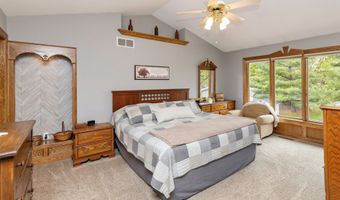 616 3rd Ave NW, Altoona, IA 50009