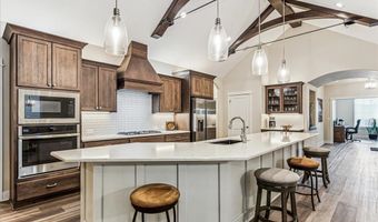 4867 N Prestwick Ave, Bel Aire, KS 67226
