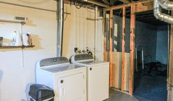 3422 West St, Ames, IA 50014