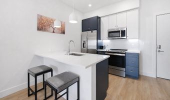 2310 4TH St NE 15, Washington, DC 20002