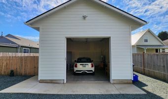 891 NE DIVISION Ave, Bandon, OR 97411