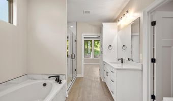 3021 Navajo, Benton, AR 72019