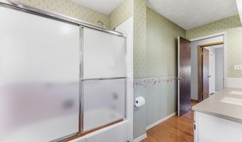 802 N Railroad St, Ainsworth, IA 52201
