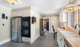 301 Maple St, Brattleboro, VT 05301