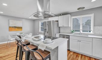 84 Oxford St, Bridgeport, CT 06606