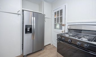 1275 Irish Hill Dr, Biloxi, MS 39530