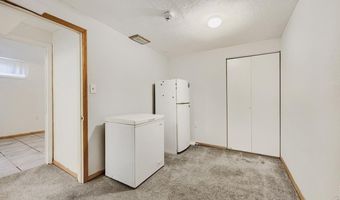 445 Hickory Pl, Broomfield, CO 80020