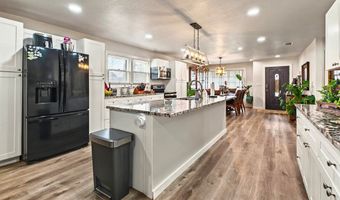 811 NW 7th St, Andrews, TX 79714