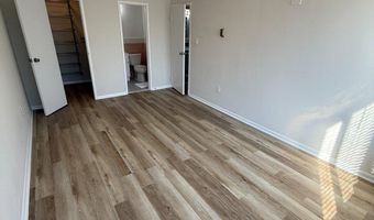 4390 LORCOM Ln 810, Arlington, VA 22207