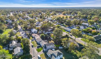 808 Beach Ave, Beachwood, NJ 08722