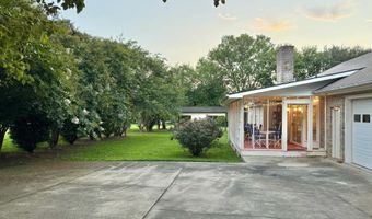 920 Wolf Creek Rd, Albertville, AL 35951