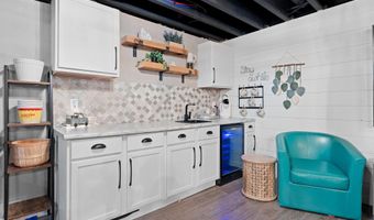 5036 N MILKWEED Trl, Appleton, WI 54913