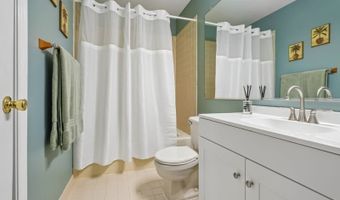46 Stevens Ct, Bedminster, NJ 07921