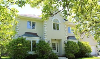 125 Hobnail Dr, Amherst, NY 14228