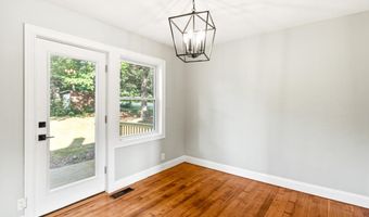 1 Blackstrap Rd, Falmouth, ME 04105