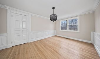 90 Battle St, Bristol, CT 06010