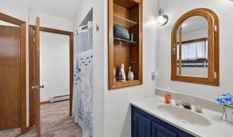 87 Maple Ridge Dr, Monmouth, ME 04259