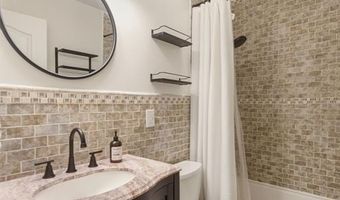 9616 Antonette Hills Dr, Affton, MO 63123