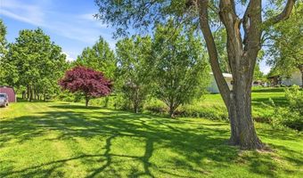 4 Skyline Dr, Adrian, MO 64720