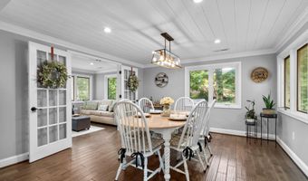 8605 ARDFOUR Ln, Annandale, VA 22003
