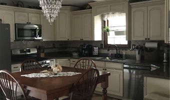 61 Mannon Dr, Alum Creek, WV 25003