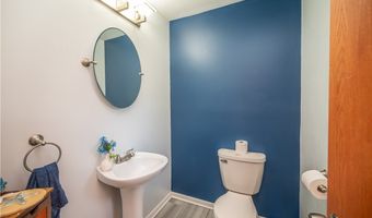 3832 Edinburgh Dr, Austintown, OH 44511