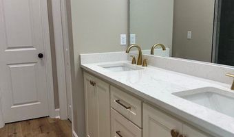 2036 Lexington Ave, Bainbridge, GA 39817