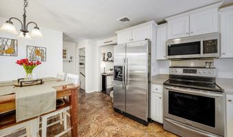 121 Twin Brook Ln 121, Bellingham, MA 02019