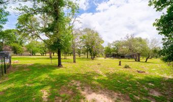 759 FALLING LEAVES Dr, Adkins, TX 78101