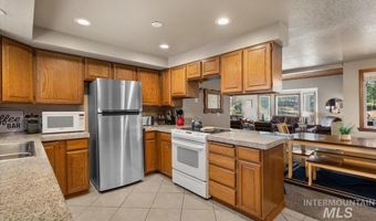 502 Lake Cascade Pkwy 6, Cascade, ID 83611