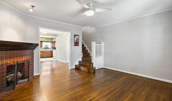 475 PENSDALE St, Philadelphia, PA 19128