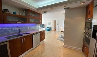 9250 W Bay Harbor Dr 3B, Bay Harbor Islands, FL 33154