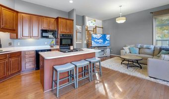 41863 CINNABAR Sq, Aldie, VA 20105