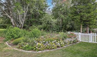 21 Browning Dr, Charlestown, RI 02813