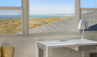 19 Locust Ln, Aquinnah, MA 02535