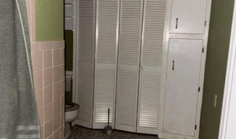 240 Whittle Cir, Ashburn, GA 31714