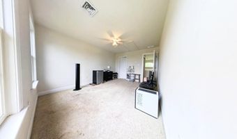 203 Cynwyd Dr, Absecon, NJ 08201