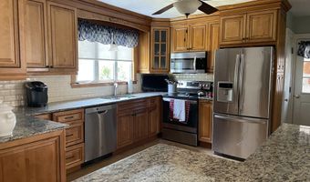 10 Lindgren Ter, Ansonia, CT 06401