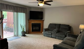 1123 Glades Dr, Altoona, WI 54720